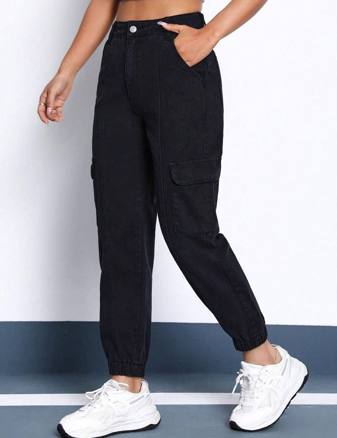 Kotty Women Black Cotton Straight Fit High-Rise Stretchable Jeans