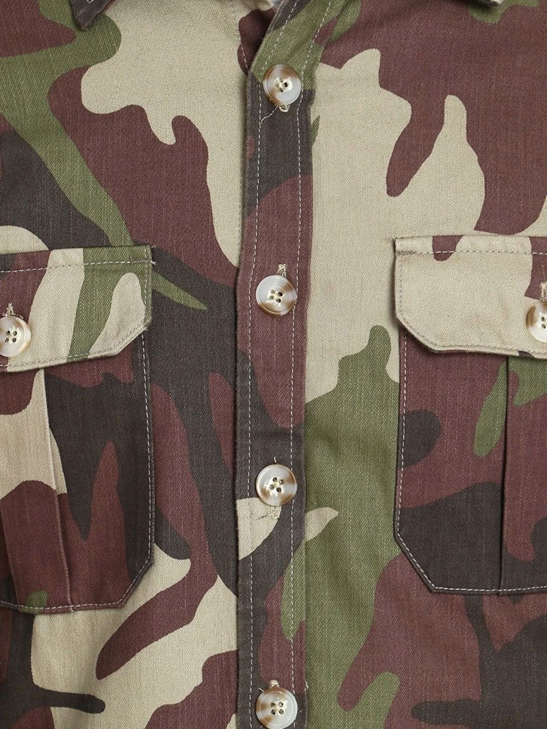 Kotty Men Spread Collar Camouflage Printed Denim Jacket