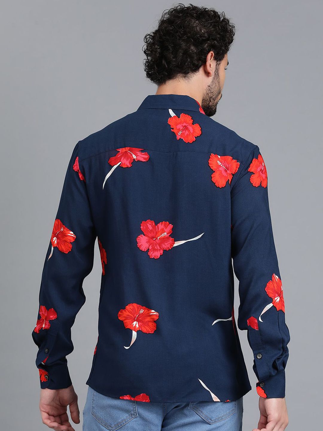 Kotty Navy Blue & Red Floral Printed Spread Collar Relaxed Fit Casual Shirt
