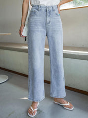 Kotty Women Blue Jean Straight Fit High-Rise Slash Knee Light Fade Stretchable Jeans