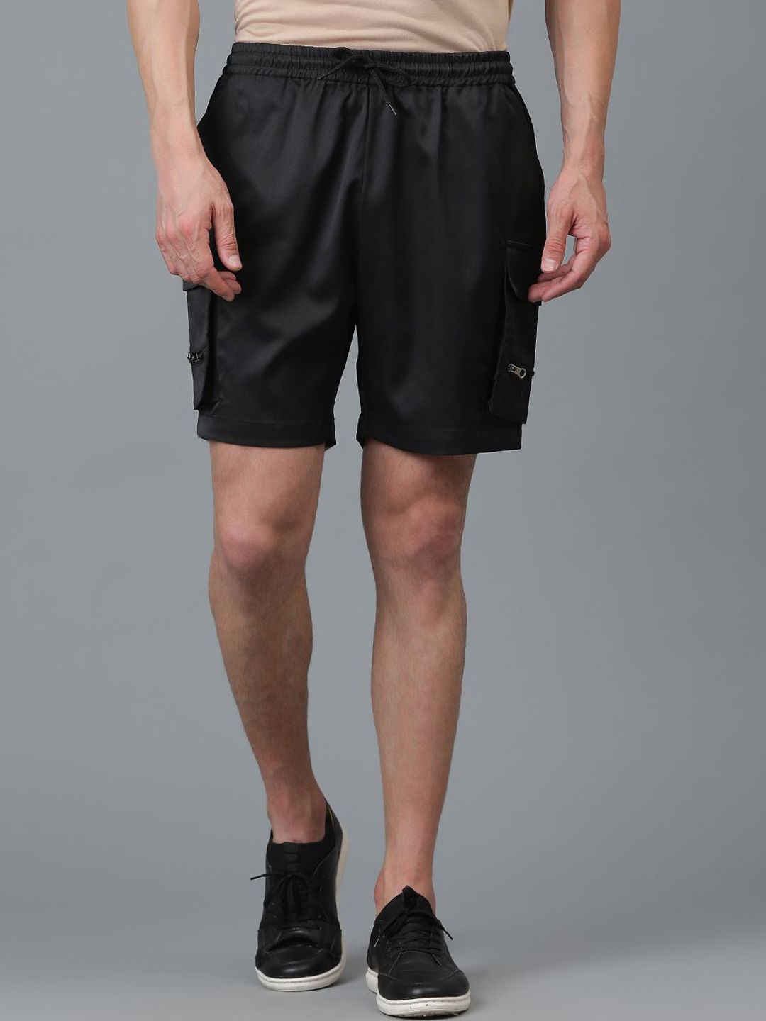 Kotty Men Low-Rise Cargo Shorts