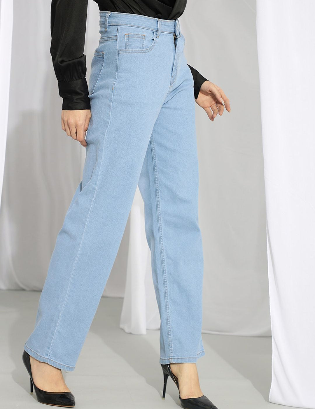 Kotty Women Blue Straight Fit High-Rise Stretchable Jeans