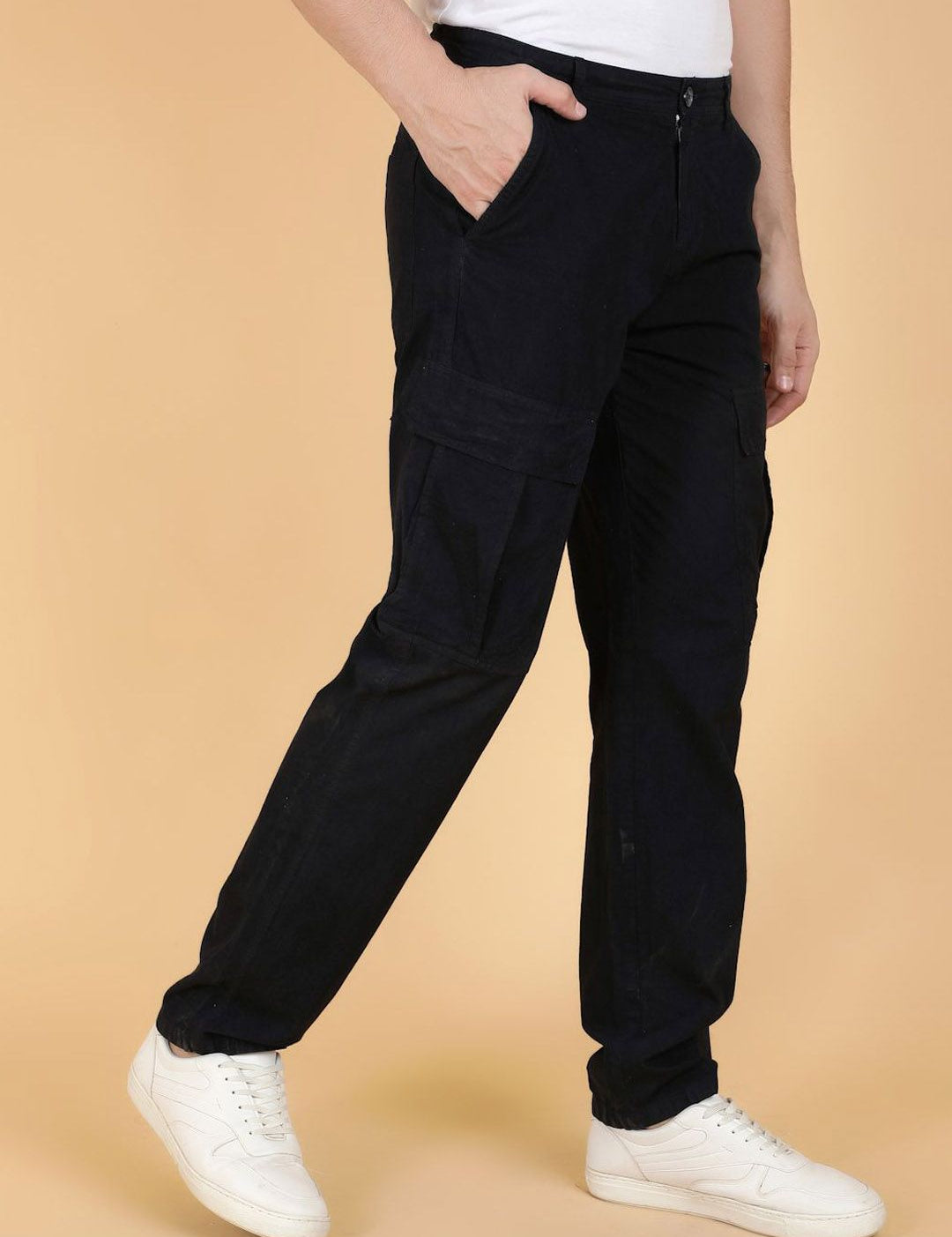 Kotty Men Regular Fit Mid-Rise Black Cargo Trousers