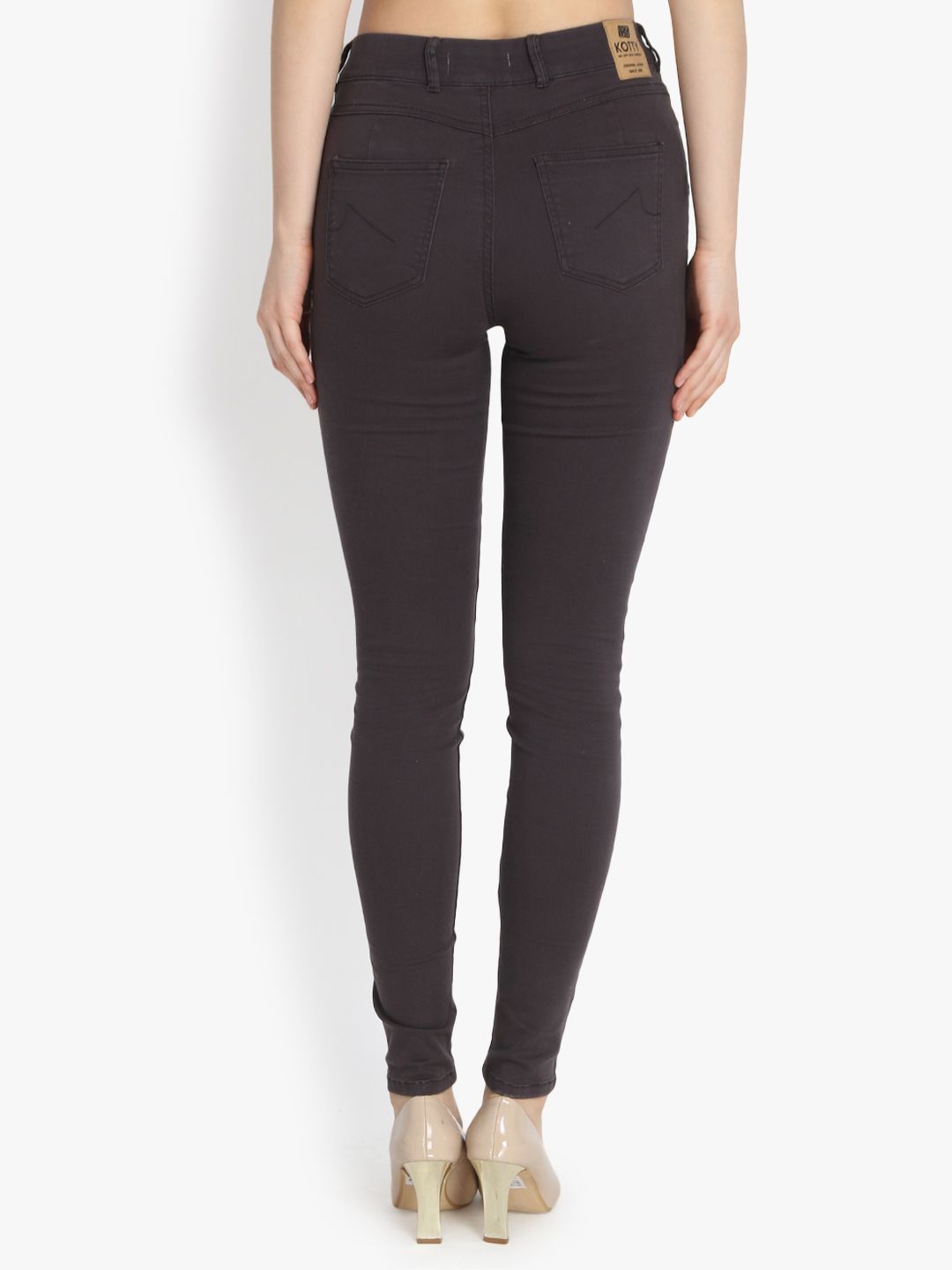 Kotty Women Black Skinny Fit High-Rise Clean Look Stretchable Jeans