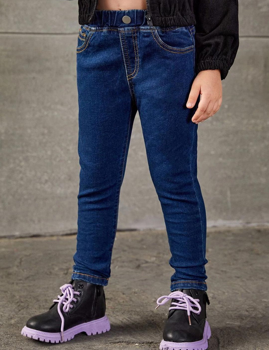 Kotty Girls Mid-Rise Clean Look Stretchable Cropped Jeans