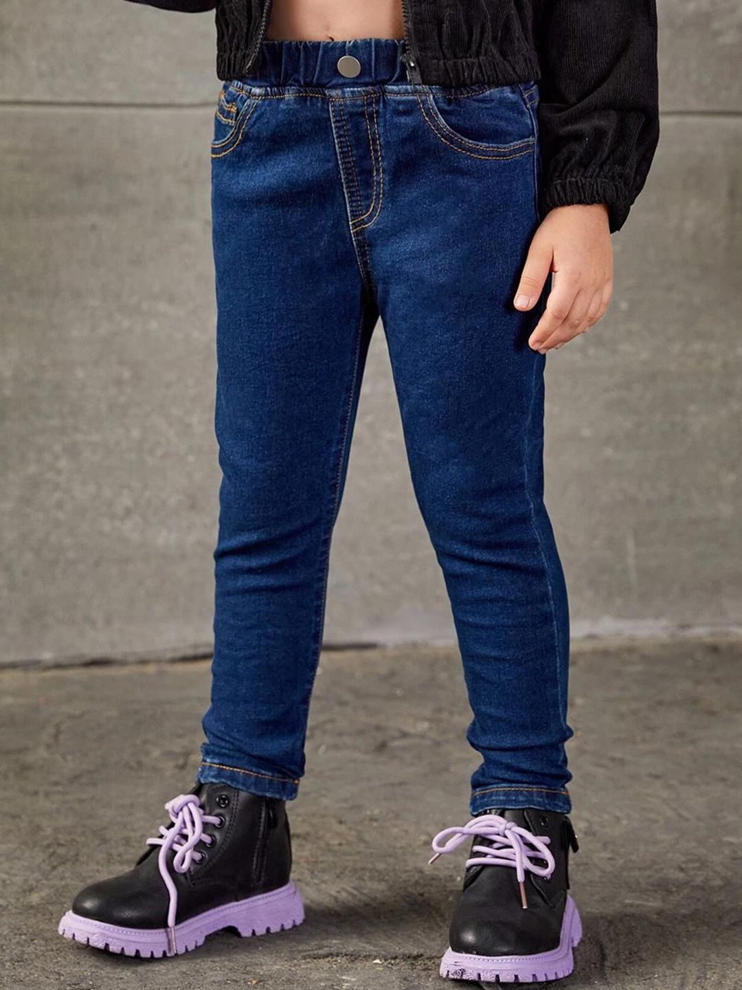 Kotty Girls Mid-Rise Clean Look Stretchable Cropped Jeans