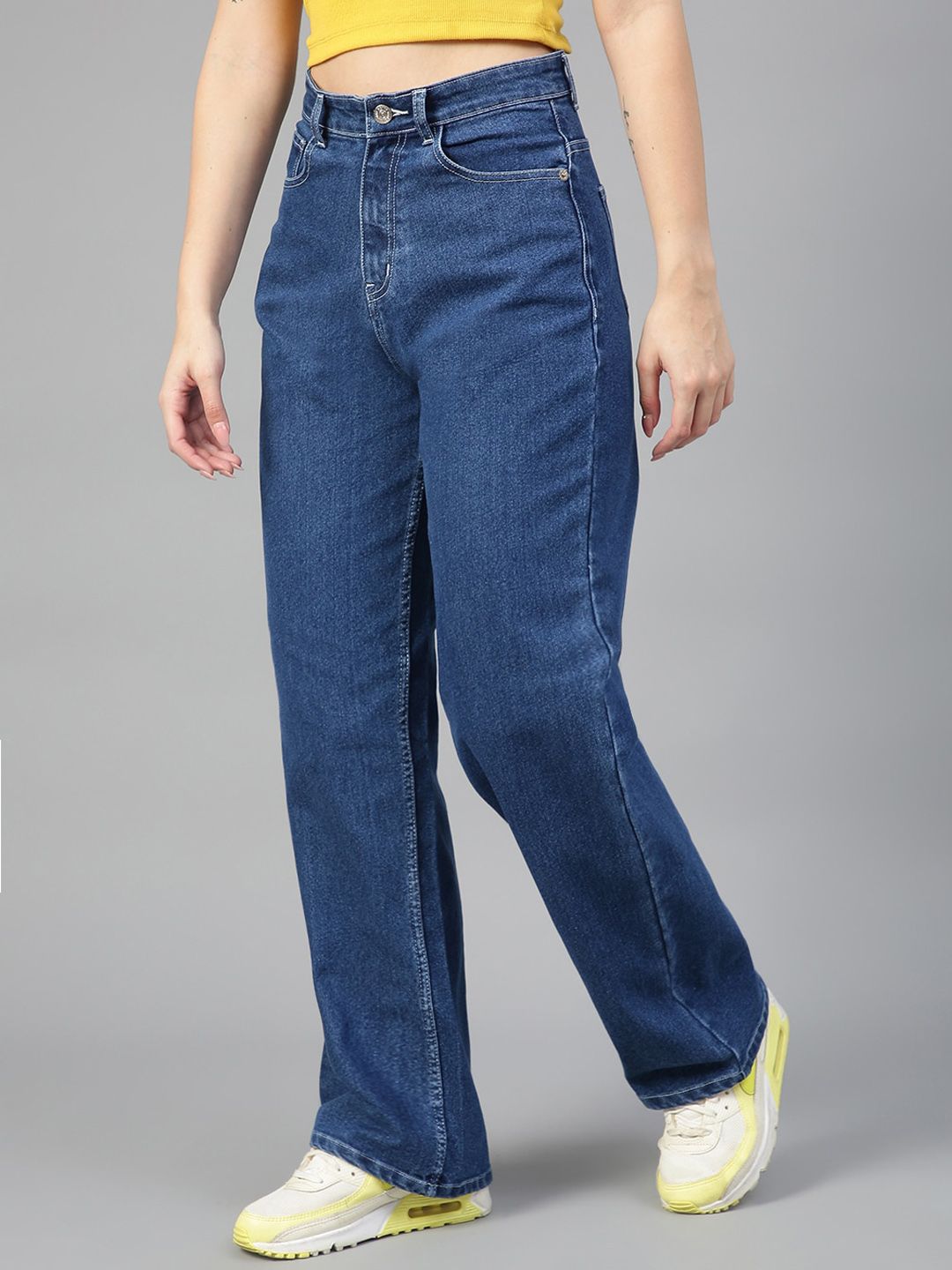 Kotty Women Jean Straight Fit High-Rise Light Fade Stretchable Jeans