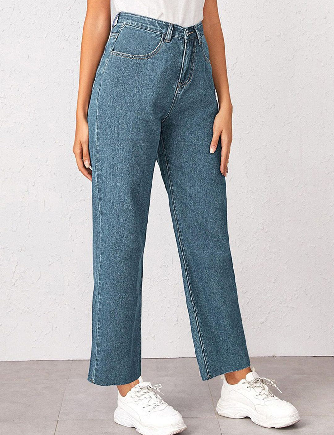 Kotty Women Straight Fit High-Rise Stretchable Cropped Jeans