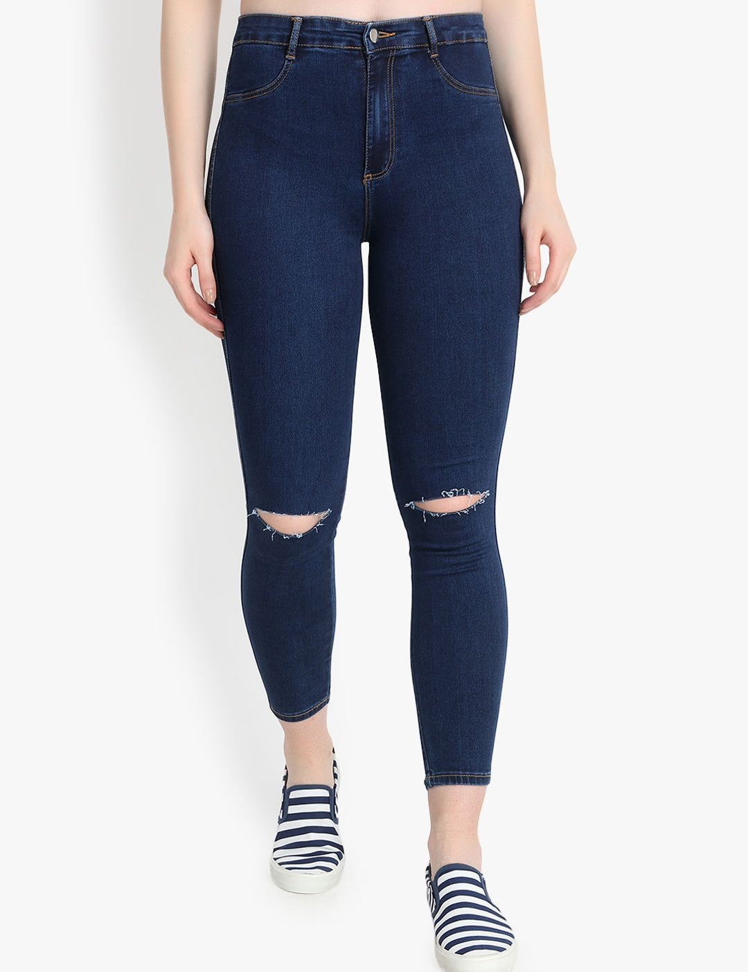 Kotty Women Blue Skinny Fit High-Rise Slash Knee Cropped Jeans