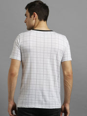 Kotty Men White Checked Henley Neck T-shirt