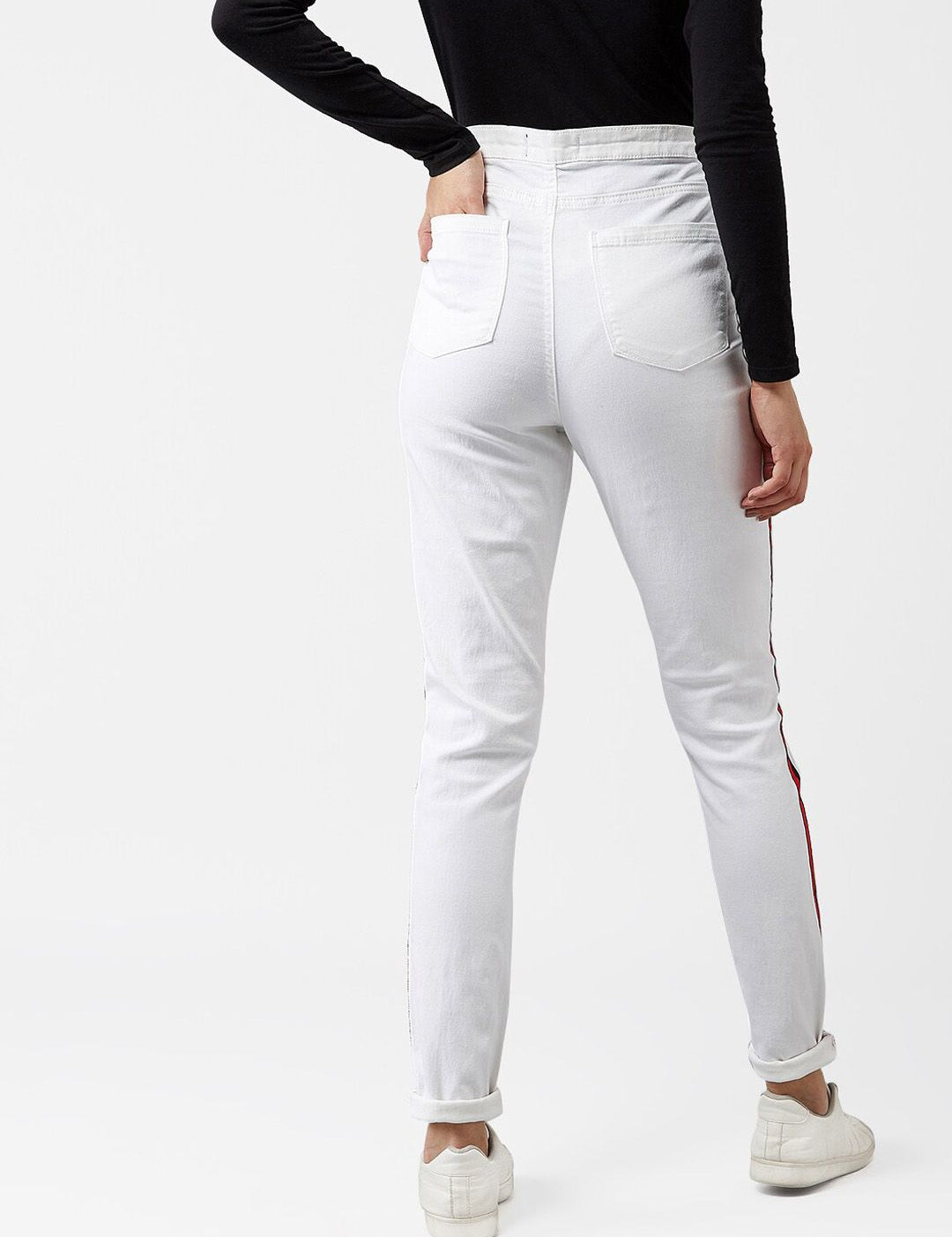 Kotty Women White Skinny Fit High-Rise Clean Look Jeans With Side Stripes
