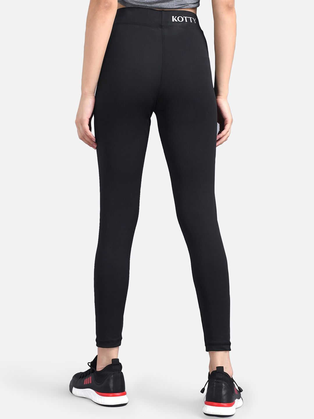 Kotty Women Black Solid Tights