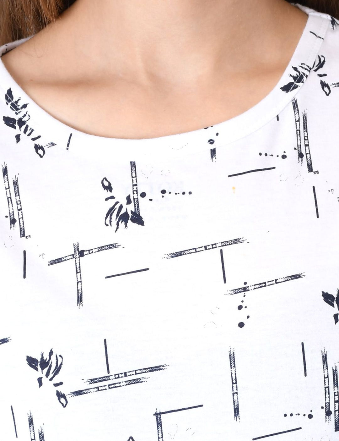 Kotty Women White Printed Round Neck T-shirt