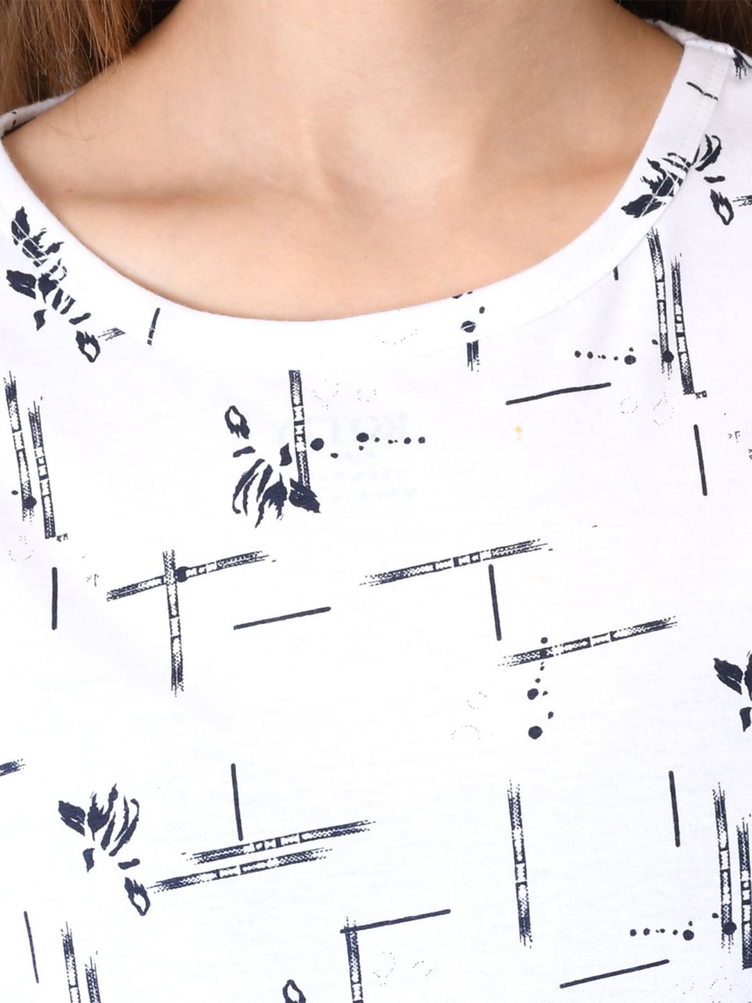 Kotty Women White Printed Round Neck T-shirt