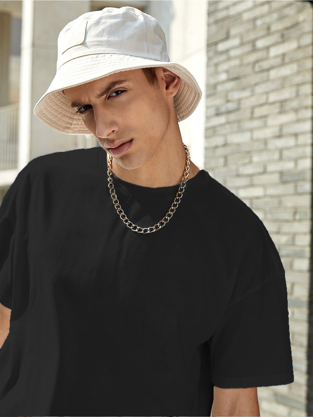 Kotty Black Drop-Shoulder Sleeves Oversized Cotton Casual T-Shirt