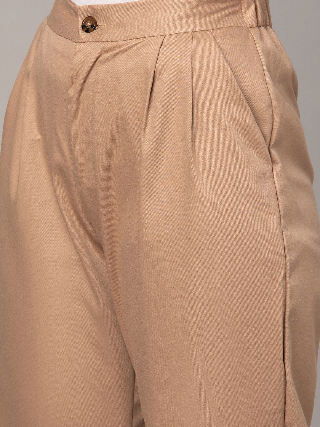 Kotty Women Relaxed High-Rise Easy Wash Pleated Trousers