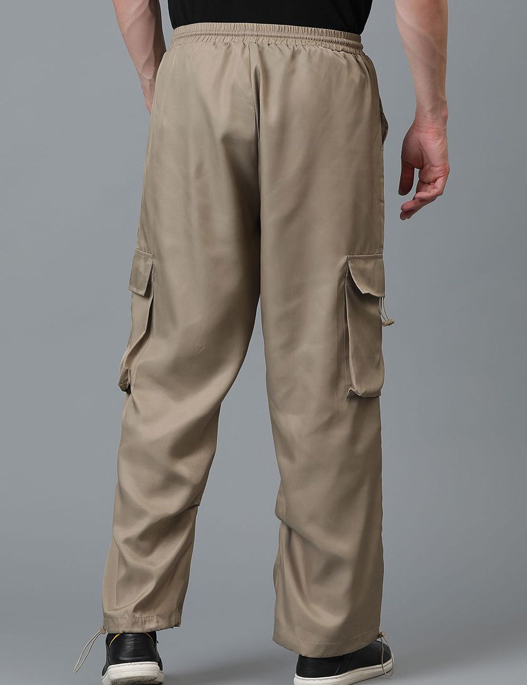 Kotty Men Relaxed Low-Rise Easy Wash Cargos Trousers