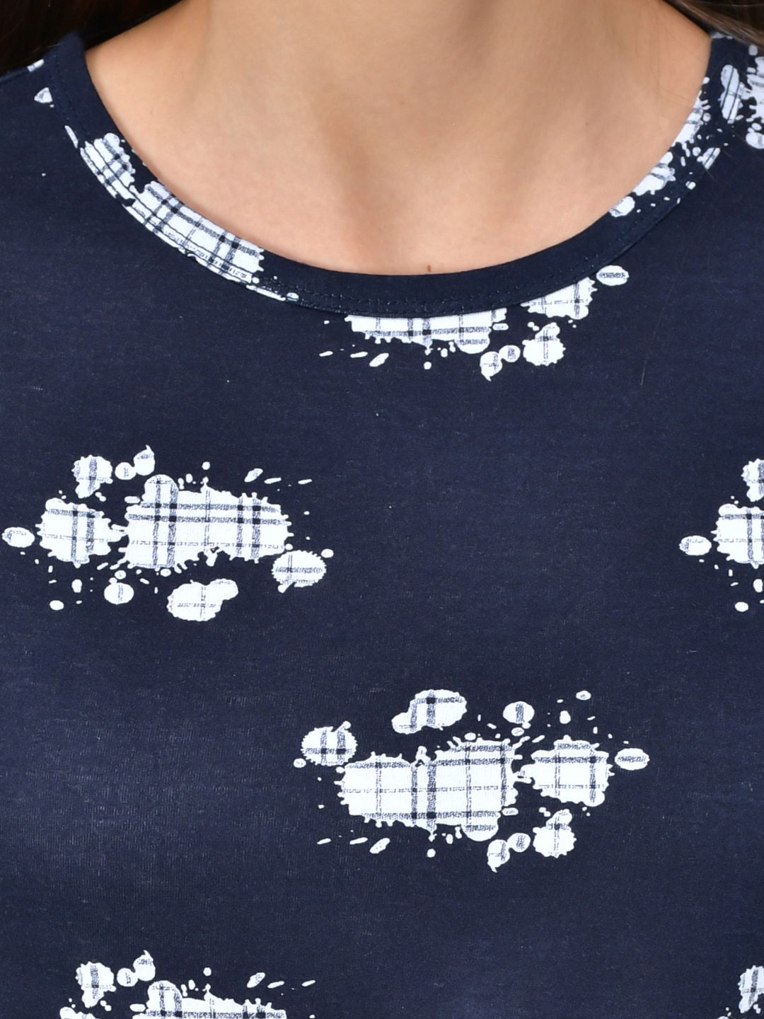 Kotty Women Blue & White Printed Night Suit