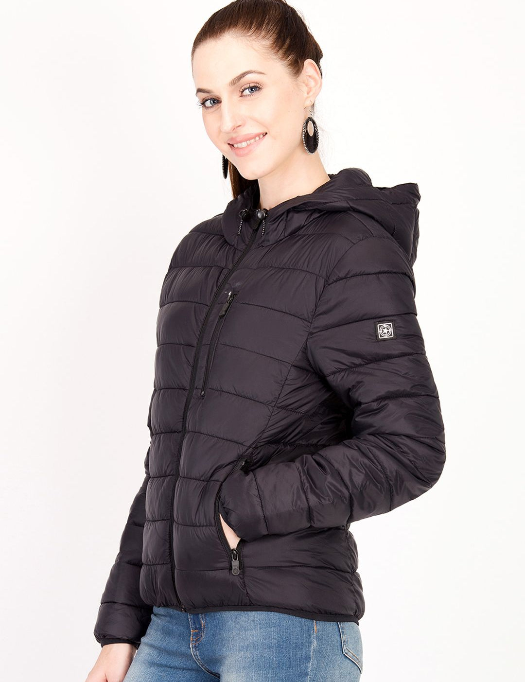 Kotty Women Black Solid Insulator Hooded Puffer Jacket
