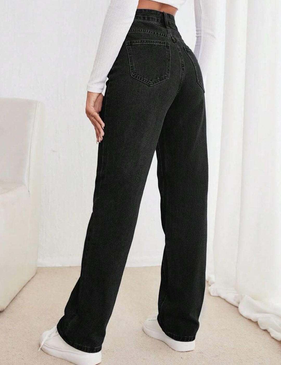 Kotty Women Straight Fit High-Rise Clean Look Stretchable Jeans