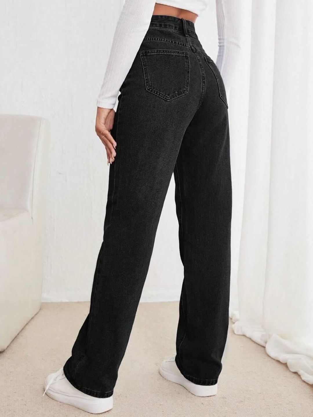 Kotty Women Straight Fit High-Rise Clean Look Stretchable Jeans