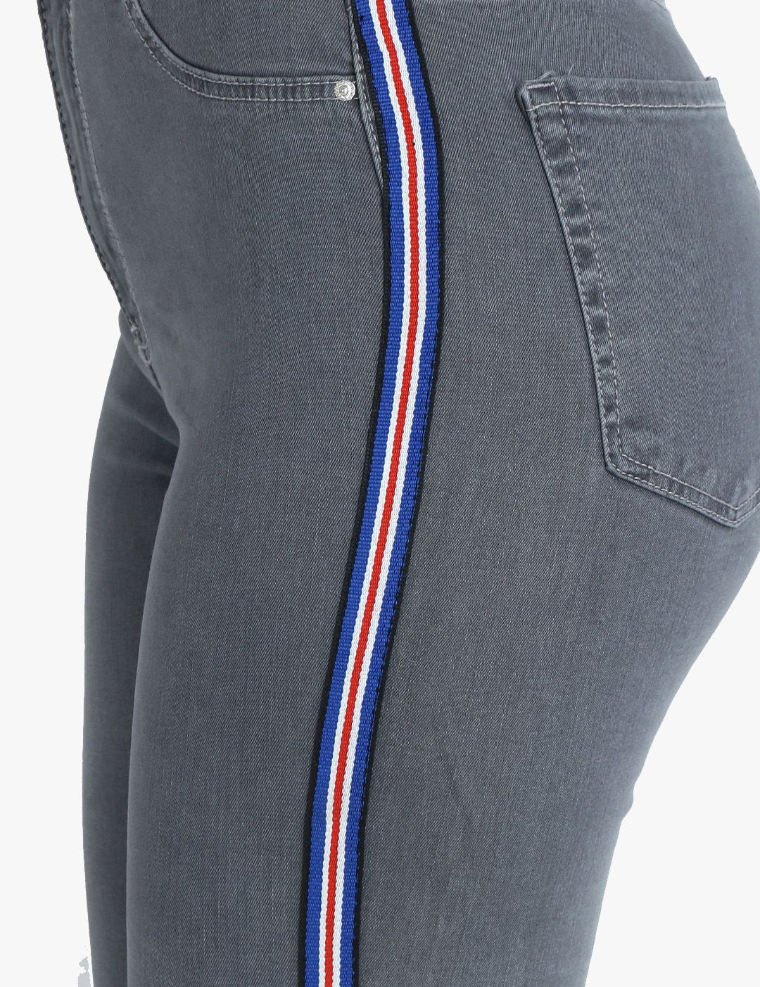 Kotty Women Grey Skinny Fit High-Rise Clean Look Stretchable Jeans