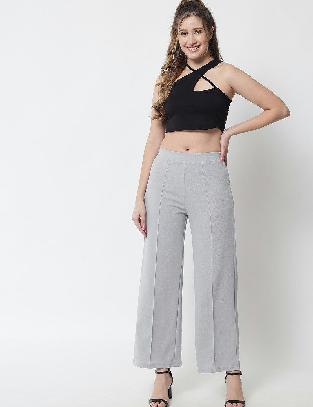 Kotty Women Grey Solid Relaxed Straight Fit Parallel Trousers