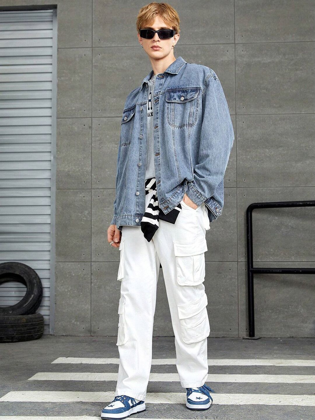 Kotty Spread Collar Washed Denim Jacket