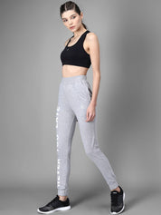 Kotty Women Grey Melange & White Printed Joggers