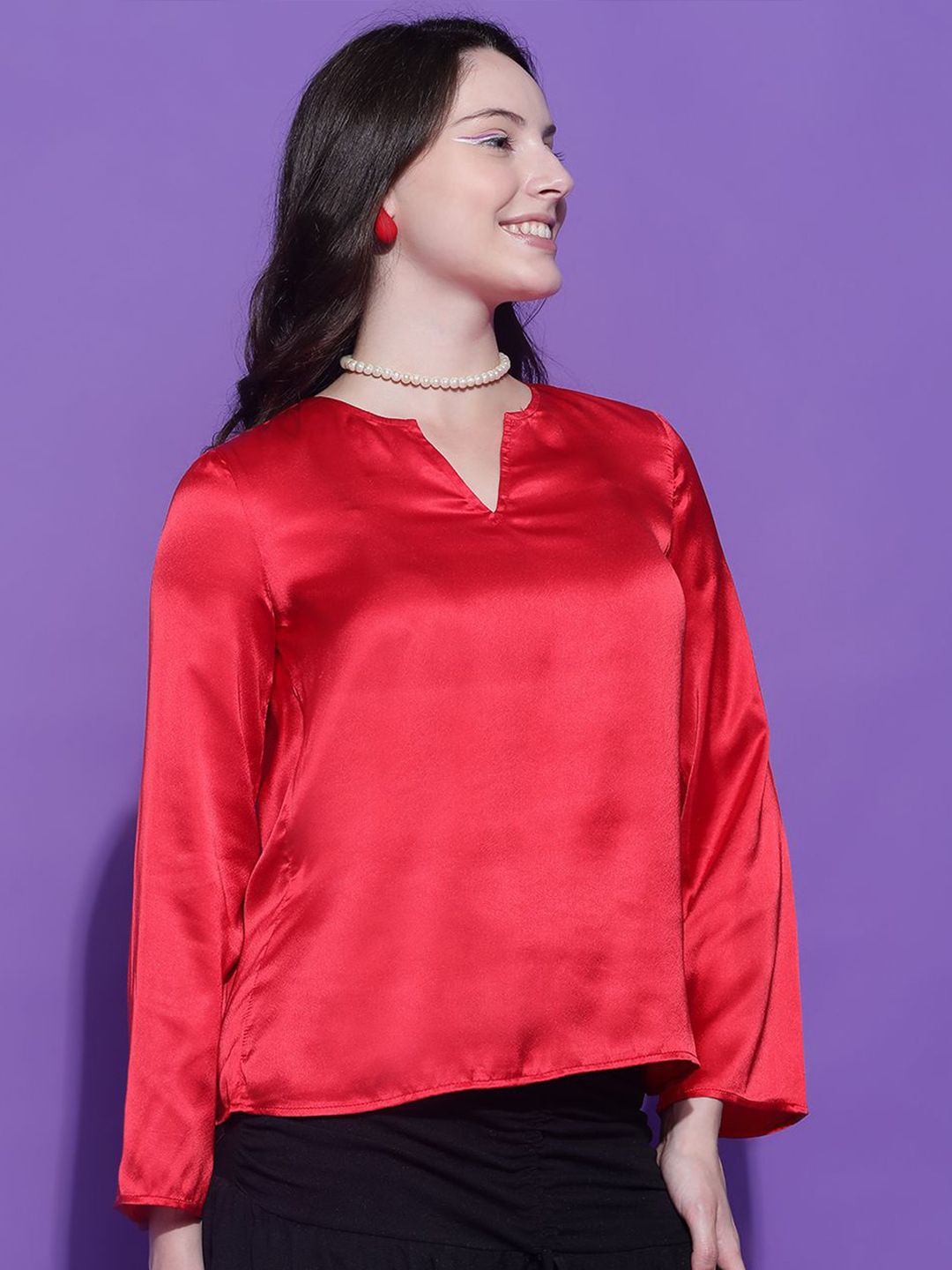 Kotty Women Solid V-Neck Top