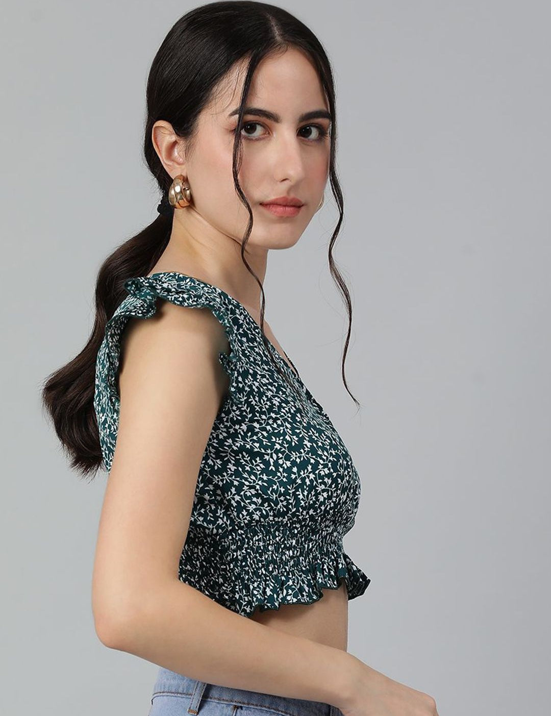 Kotty Floral Print Flutter Sleeve Crepe Crop Top