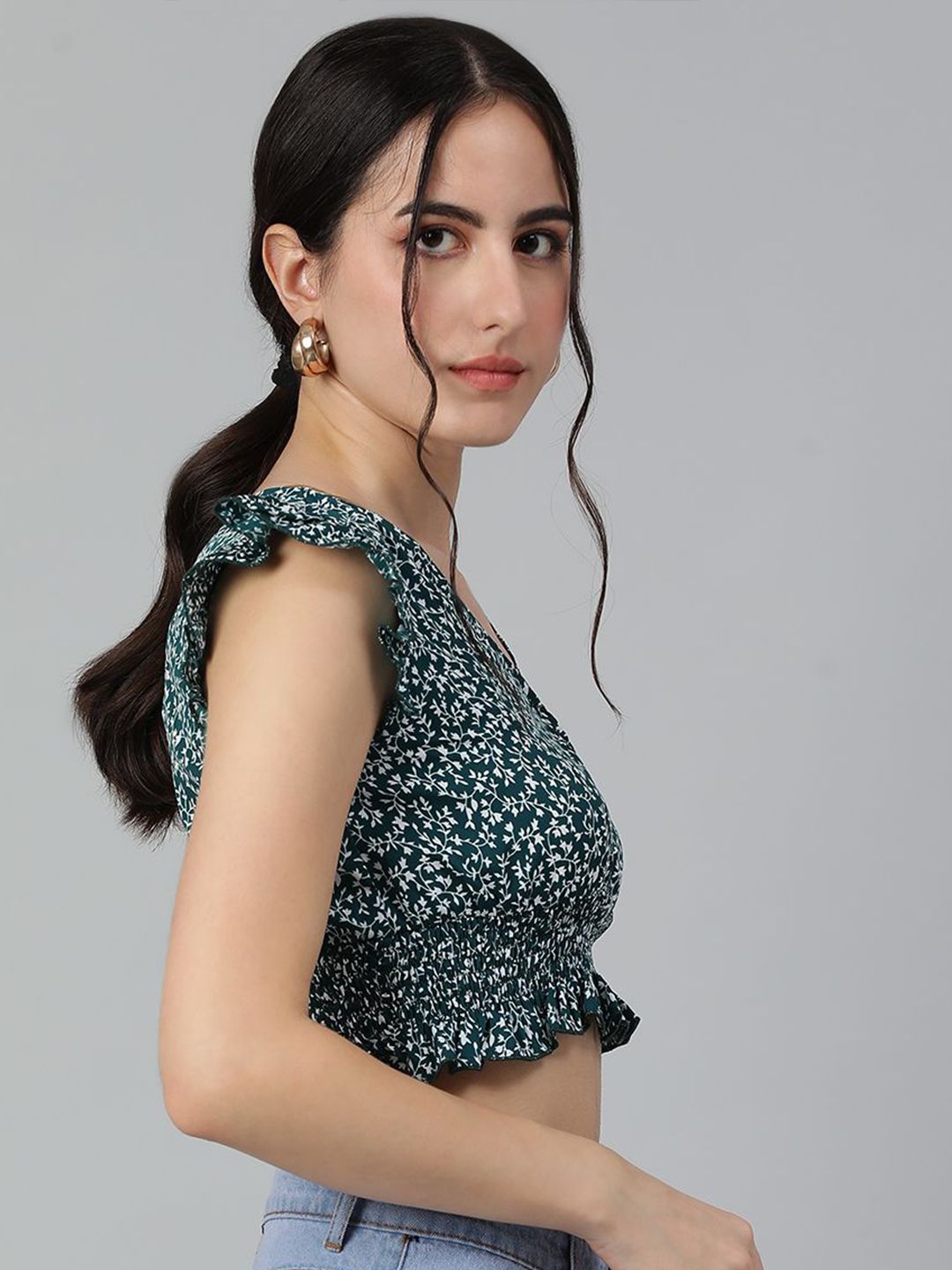 Kotty Floral Print Flutter Sleeve Crepe Crop Top