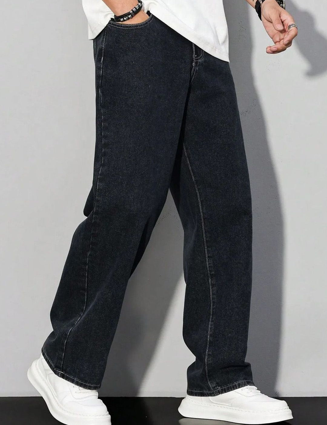 Kotty Men Baggy Mid-Rise Stretchable Cotton Jeans