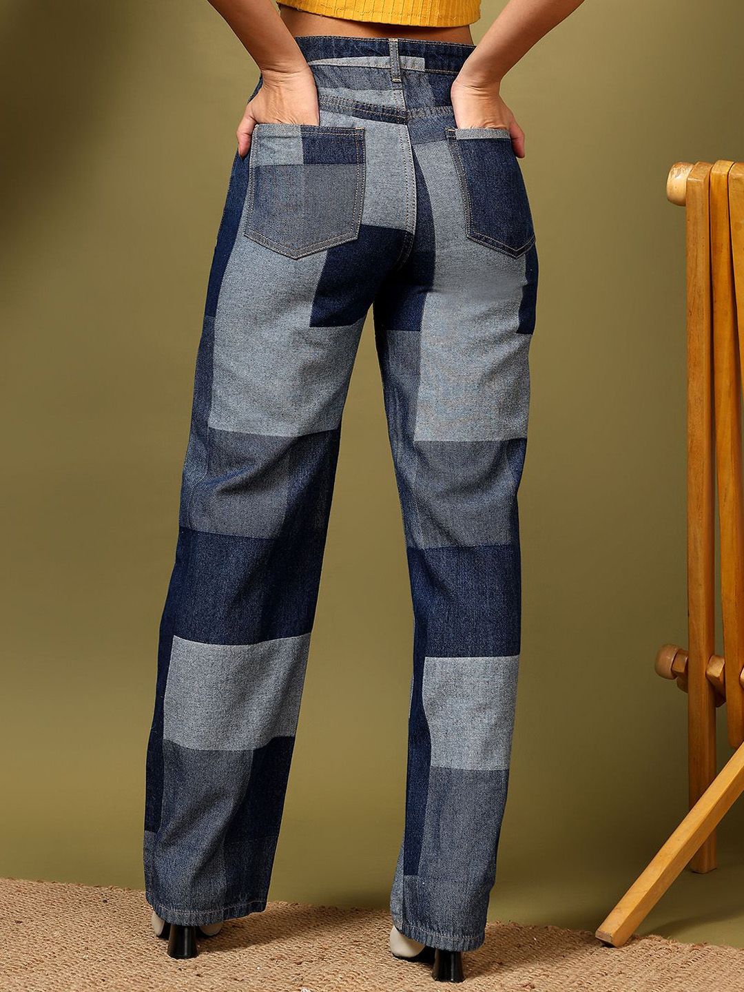 Kotty Women Straight Fit High-Rise Stretchable Jeans