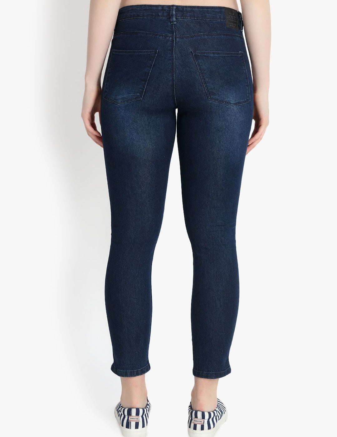 Kotty Women Blue Skinny Fit High-Rise Clean Look Cropped Jeans