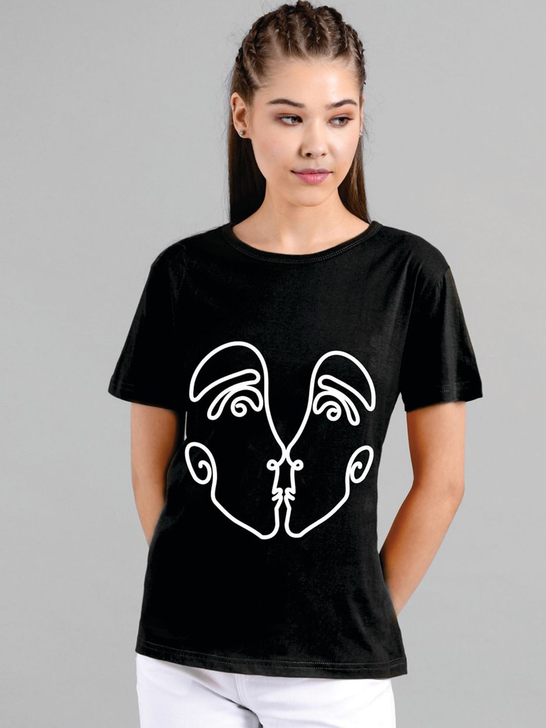 Kotty Women Black Printed Round Neck T-shirt