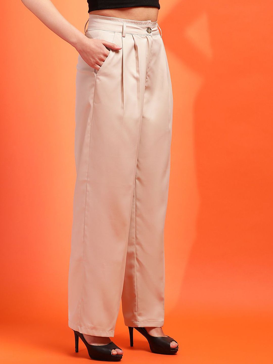 KOTTY BIZwear Women Relaxed Straight Fit High-Rise Easy Wash Pleated Parallel Trousers