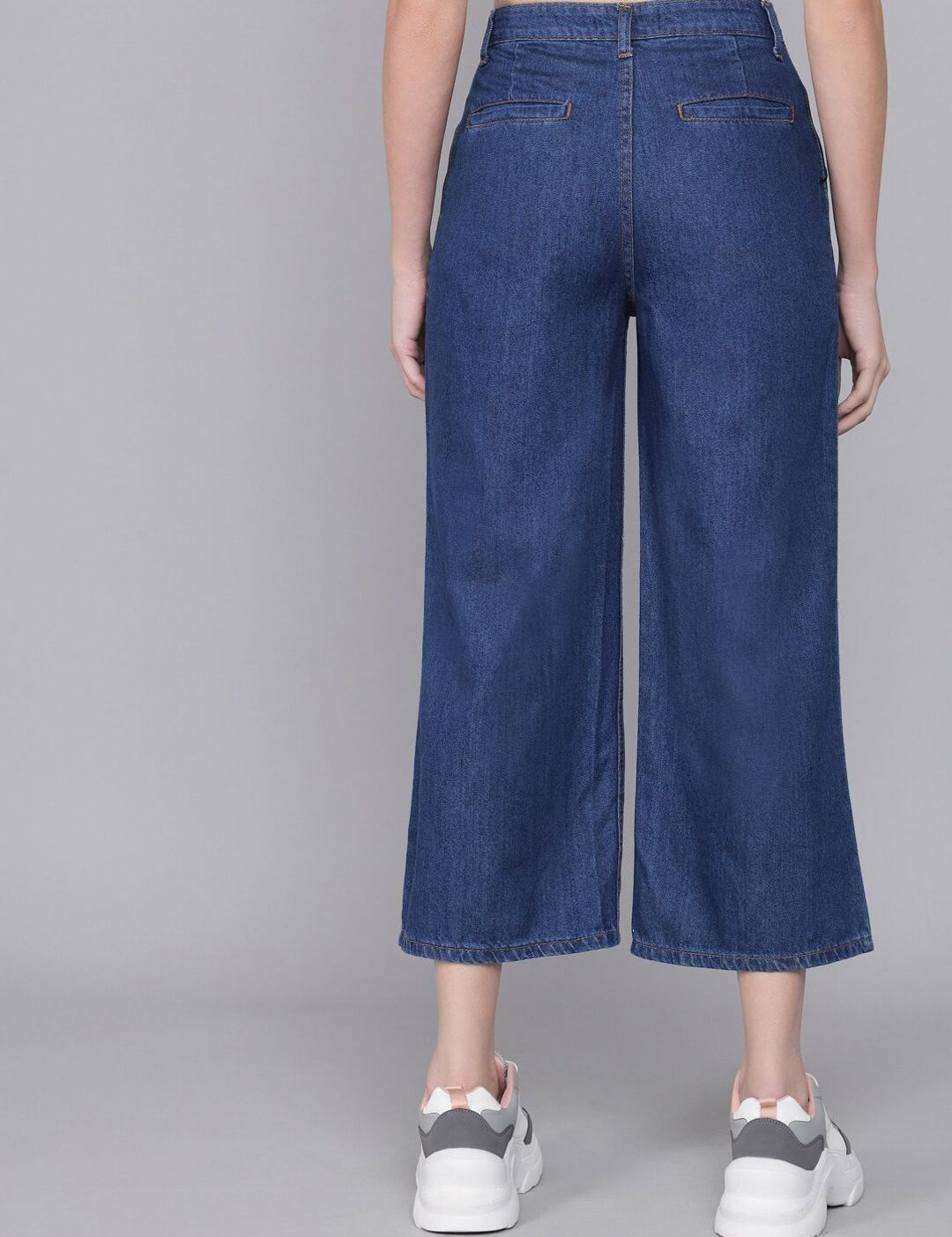 Kotty Women Blue Flared High-Rise Mildly Distressed Jeans