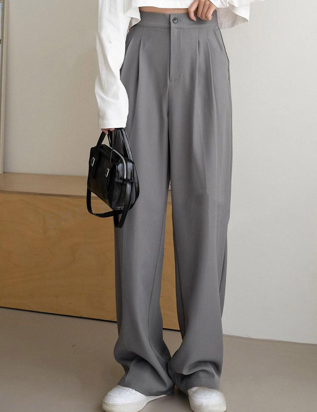 Kotty Women Straight Fit High-Rise Easy Wash Pleated Trousers