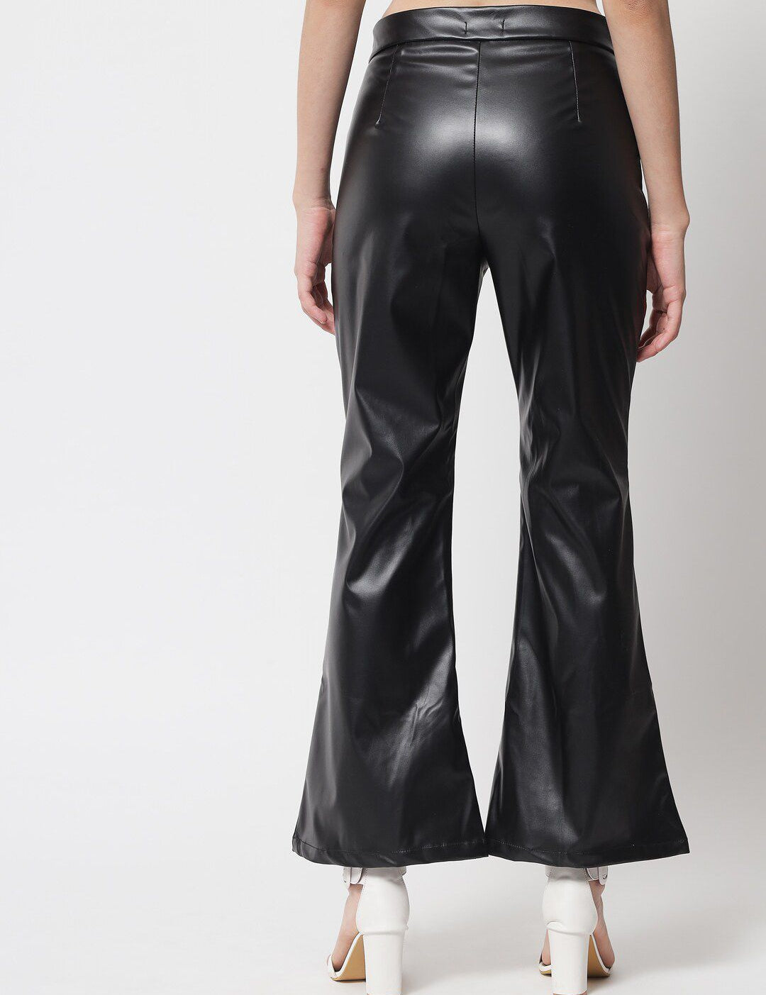 Kotty Women Black Relaxed Flared Trousers