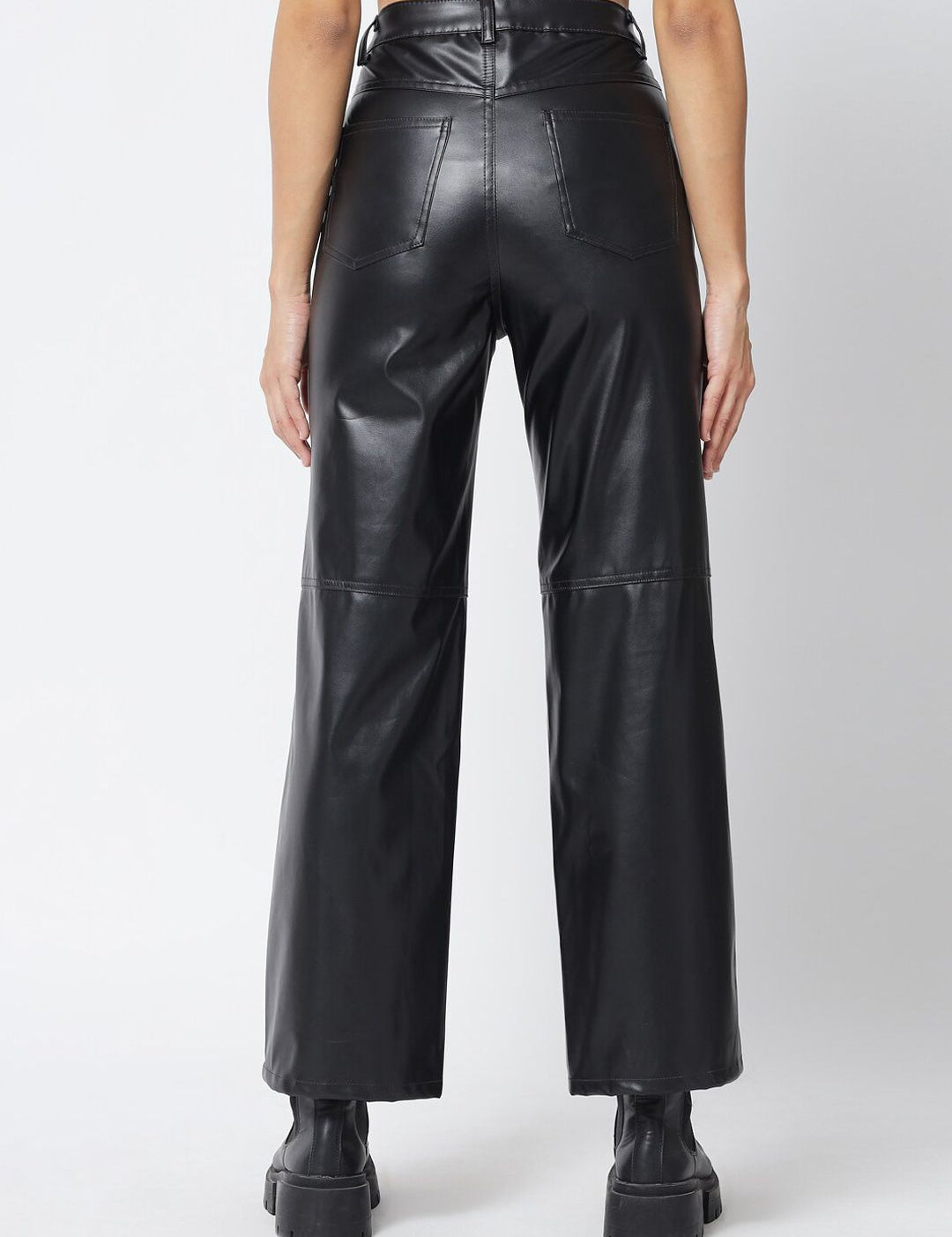 Kotty Women Black Relaxed Straight Fit Parallel Trousers