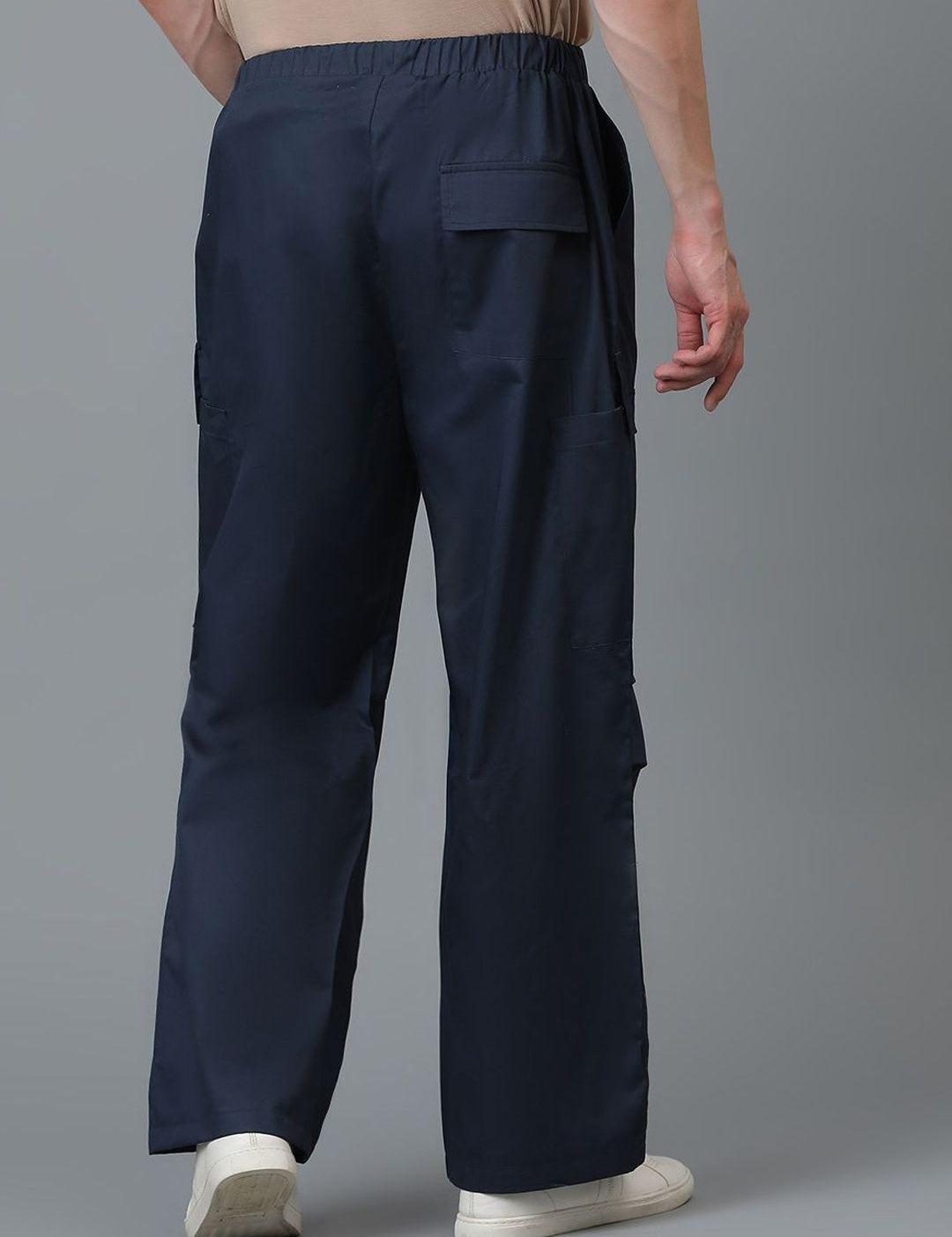 Kotty Men Relaxed Low-Rise Easy Wash Cargo Trousers