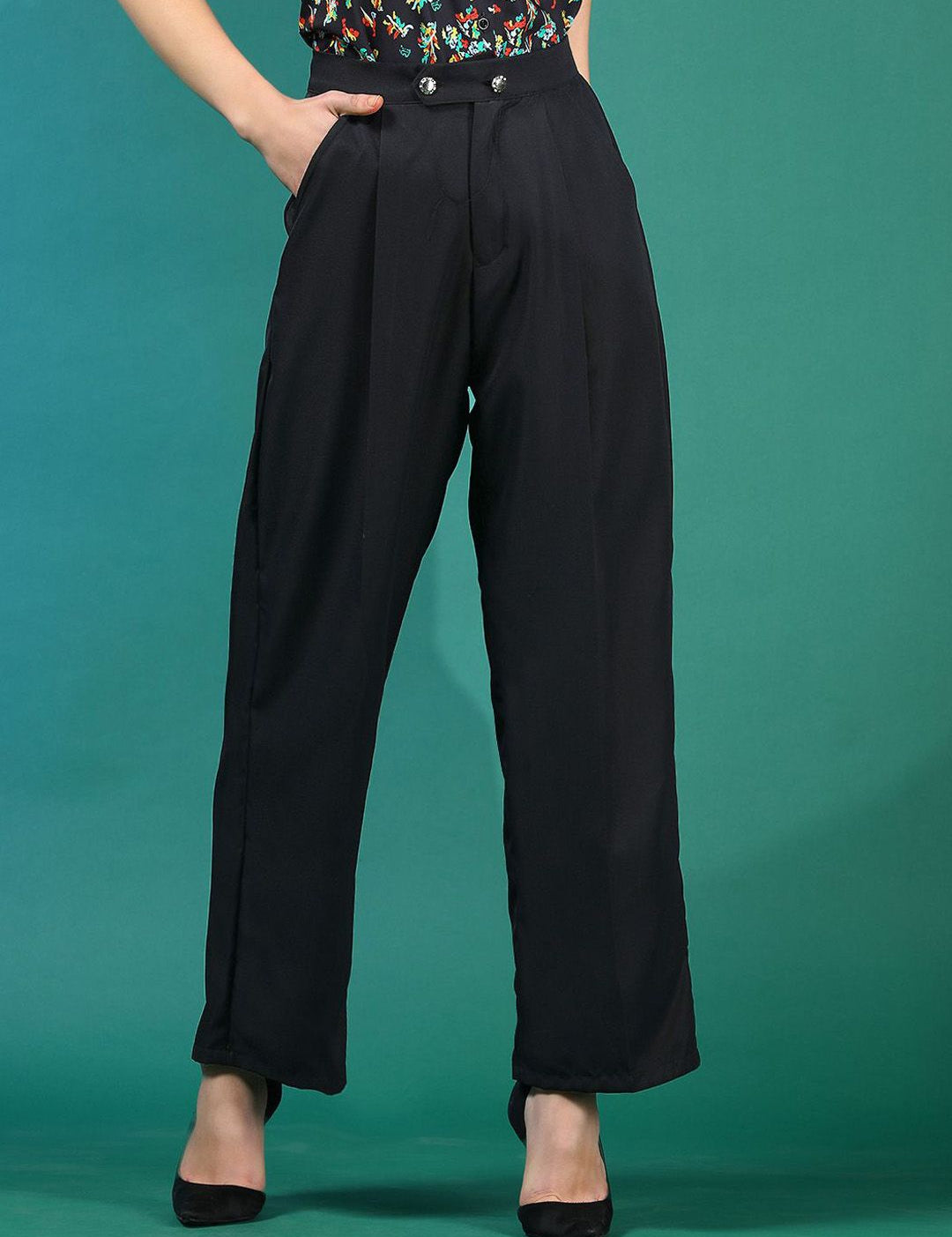 Kotty Women Solid Relaxed High-Rise Easy Wash Pleated Trousers