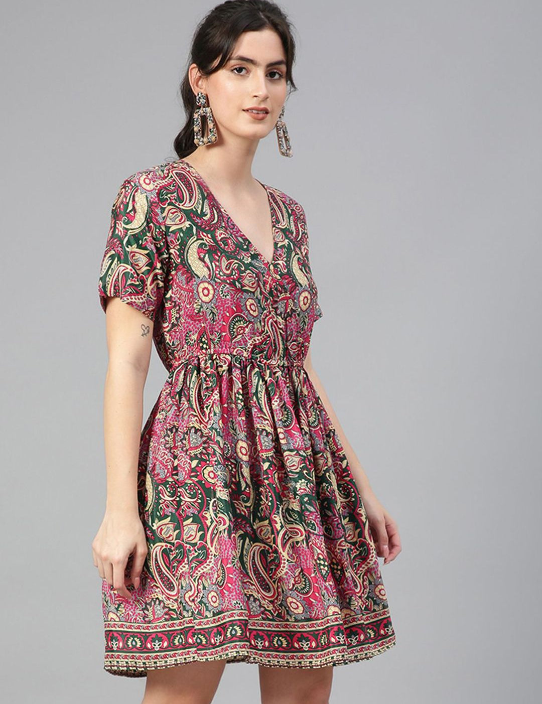 Kotty Ethnic Motifs Printed V-Neck Gathered or Pleated Crepe Wrap Dress