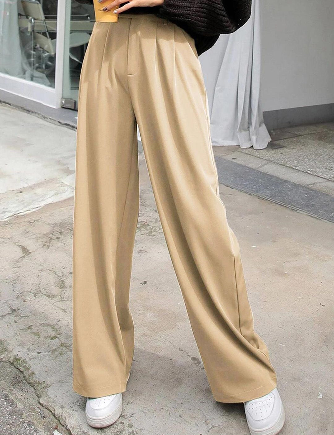 Kotty Women Relaxed Straight Leg Fit High-Rise Easy Wash Pleated Parallel Trousers
