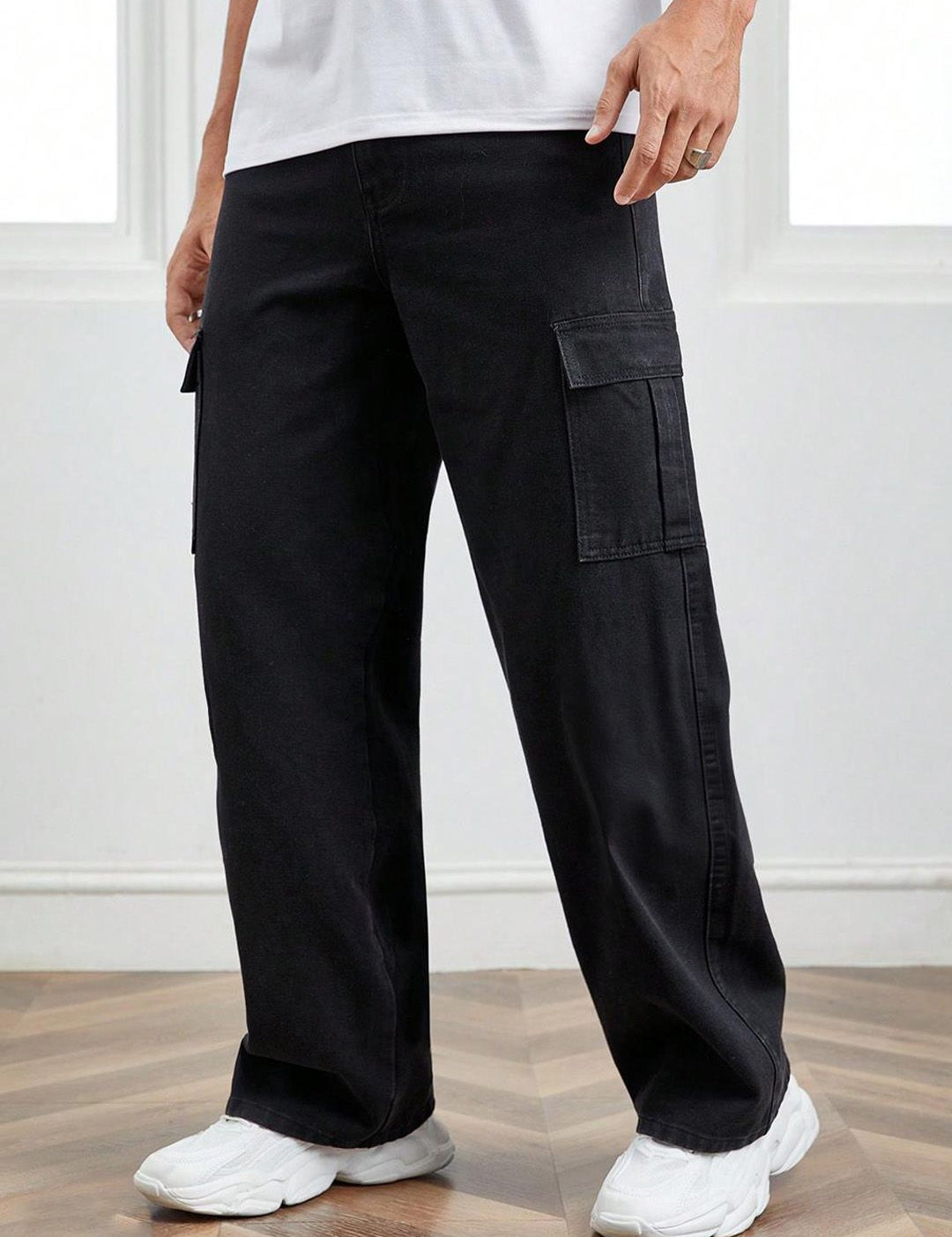 Kotty Men Jean Straight Fit Low-Rise Clean Look Stretchable Cargo Jeans