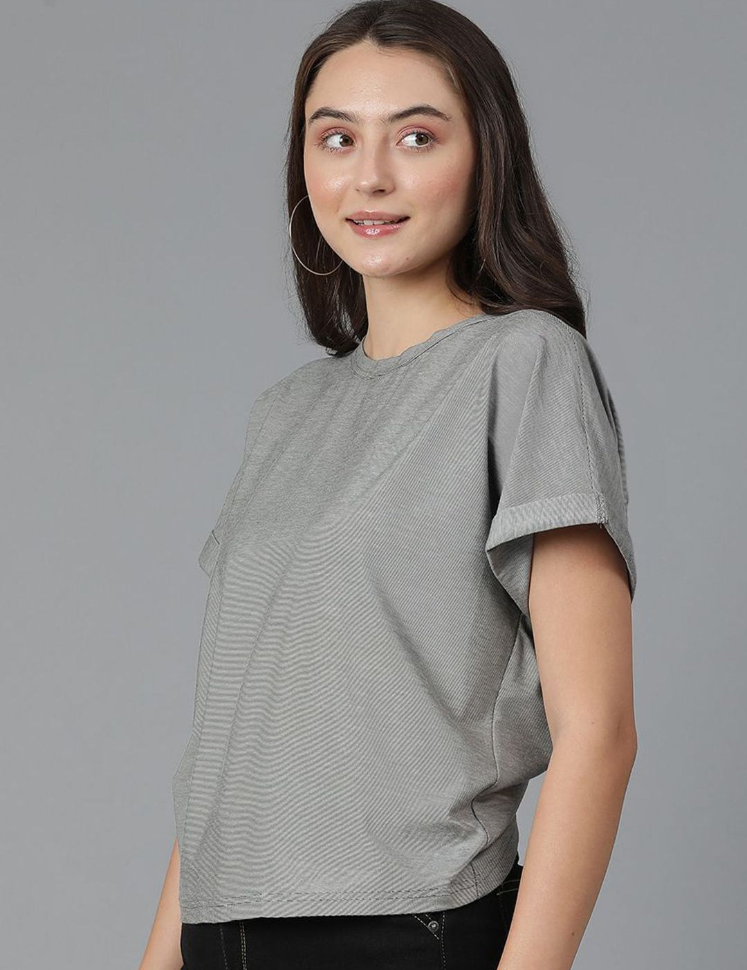 Kotty Round Neck Extended Sleeves Cotton T-shirt