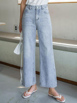 Kotty Women Blue Jean Straight Fit High-Rise Slash Knee Light Fade Stretchable Jeans