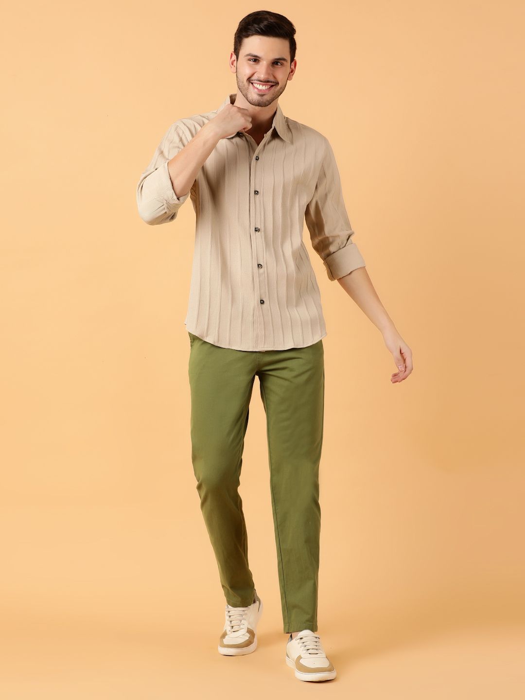 Kotty Men Relaxed Spread Collar Textured Cotton Casual Shirt