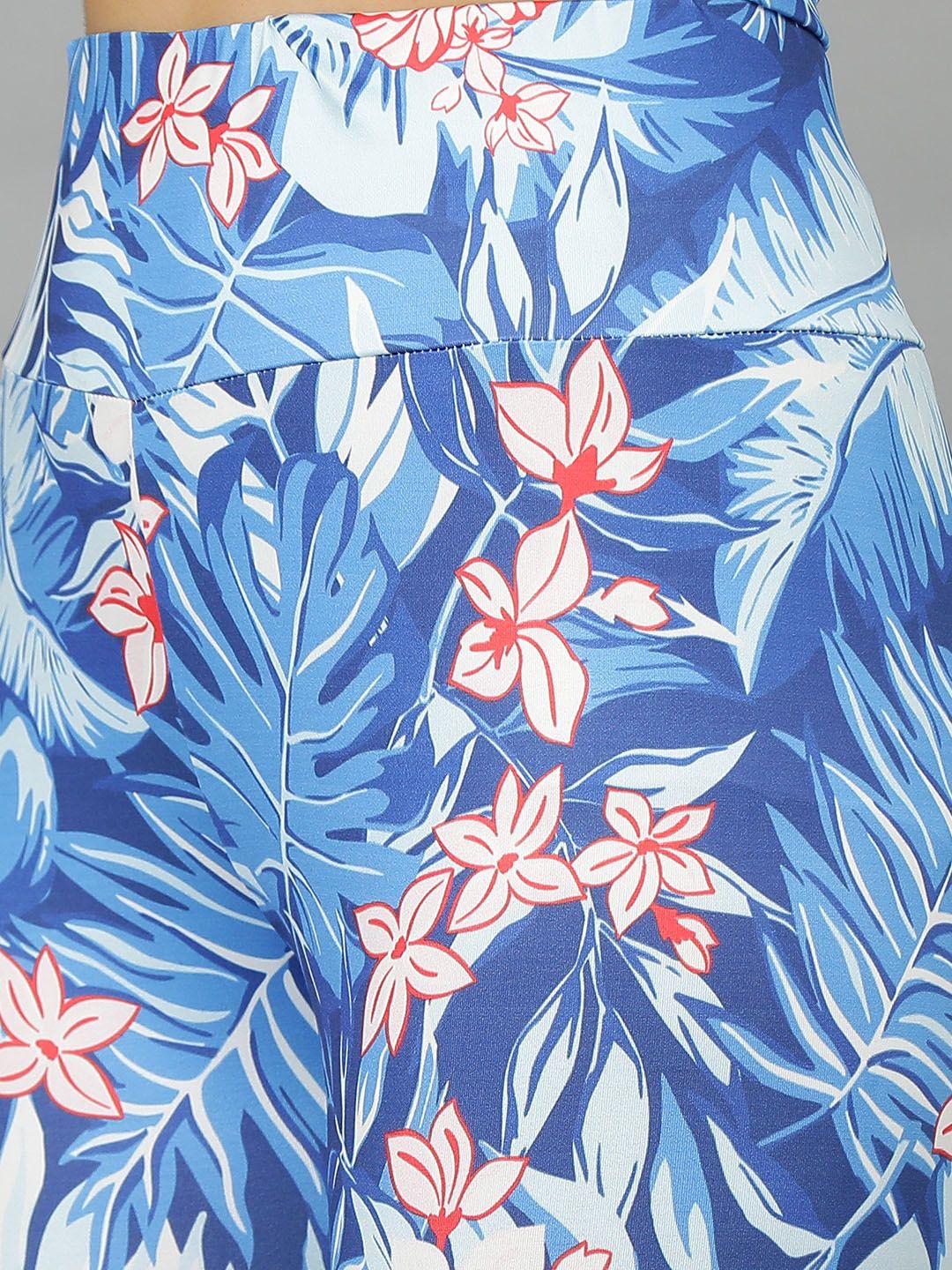 Kotty Round Neck Sleeveless Printed Crop Top & Tight Night Suit Set